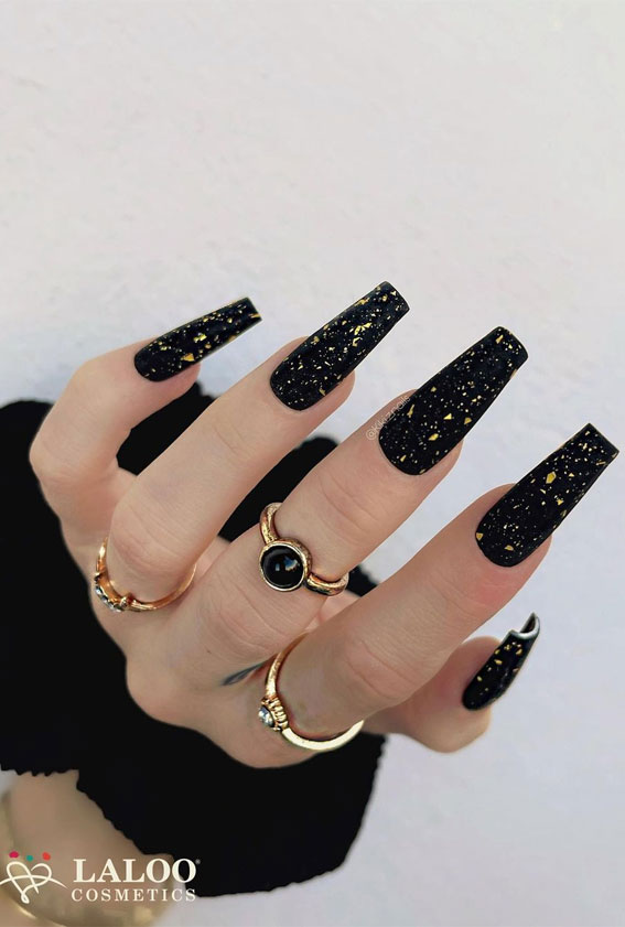 27 Charming Winter Nail Designs : Black Coffin Nails With Gold Flake Matte