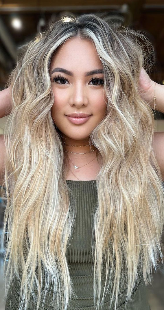 almond champagne hair color, hair colors 2022, 2022 hair trends, spring 2022 hair color trends, new hair color trends 2022, hair color trends 2022, hair colour trends 2022 uk, summer 2022 hair color trends, spring 2022 hair color trends, 2022 hair trends, 2022 hair color trends female, 2022 hair trends female