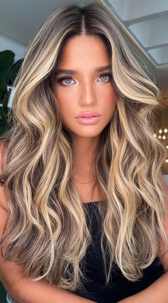 38 Best Hair Colour Trends 2022 That’ll Be Big : Surf Blonde