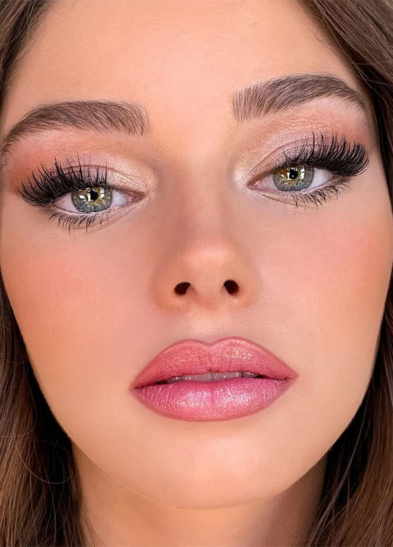 40 Best Wedding Makeup Ideas for 2022 : Sparkly Shadow with Pearl Pink Lips