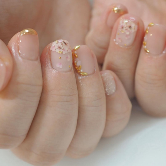 40 Best Wedding Nails 2022 : Delicate Flower & Gold Tip Nails
