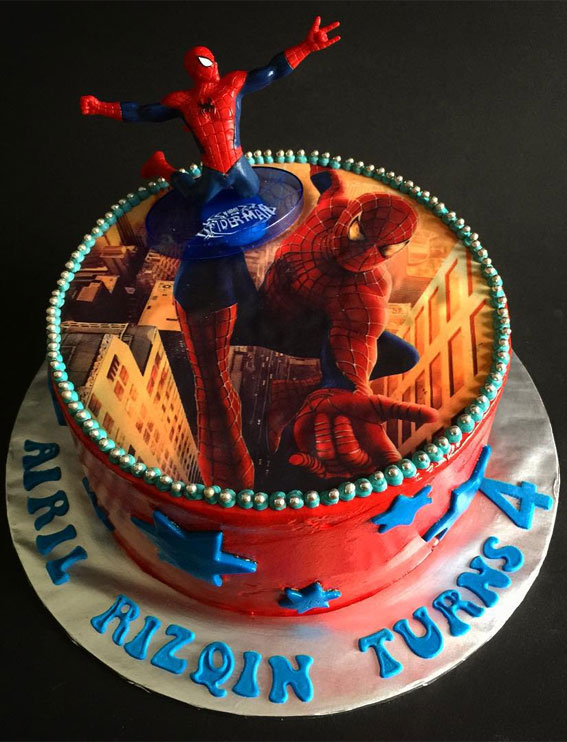 25 Spiderman Birthday Cake Ideas To Thrill Every Child : Star & Spiderman Cake