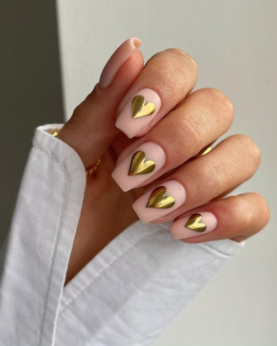 42 Cute Valentine’s Day Nails for 2022 : Gold Heart Nails