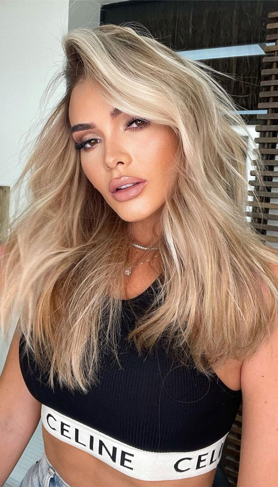 40 Hair Colour Ideas That You Should Try in 2022 : Beige Blonde Highlights
