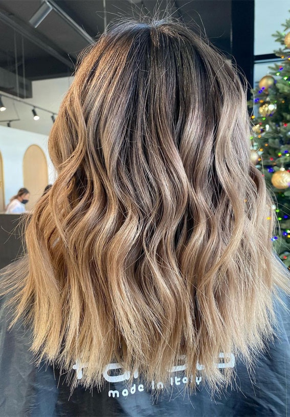 40 Hair Colour Ideas That You Should Try in 2022 : Warm Beige Ombre