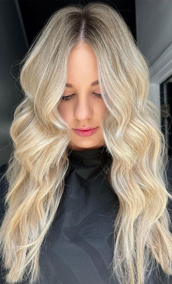 blonde hair color, hair color trends 2022, blonde hair color ideas, dark root blonde hair