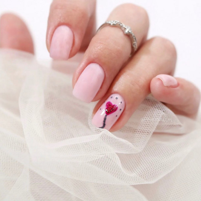 The 35 Cute Valentine’s Day Nails : Heart Balloon Pink Nails