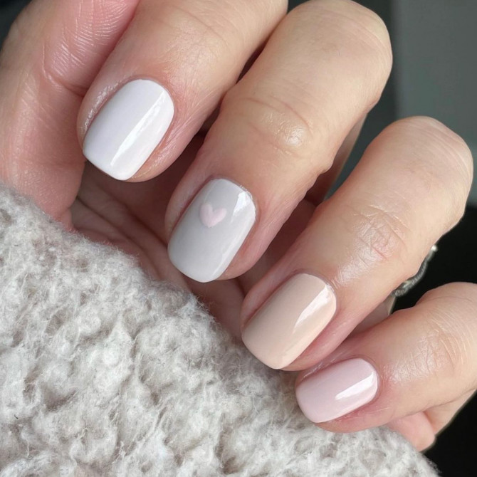 42 Insanely Cute Valentine’s Day Nails : Neutral Short Nails
