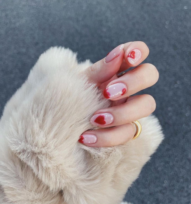 42 Insanely Cute Valentine’s Day Nails : Love Heart Nails