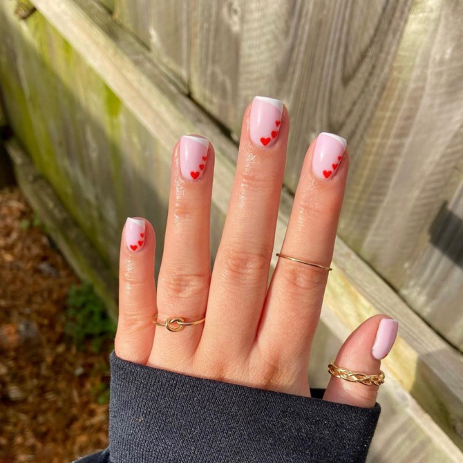 42 Insanely Cute Valentine’s Day Nails : Different Size of Red Heart Nails