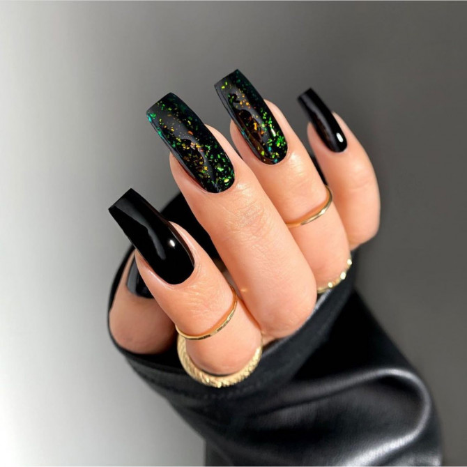 Chic Ways To Wear Black Nail Polish