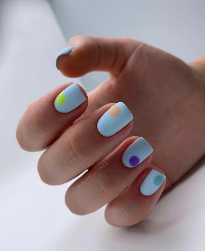 41 Best Spring Nails For 2022 : Abstract Dot Blue Nails
