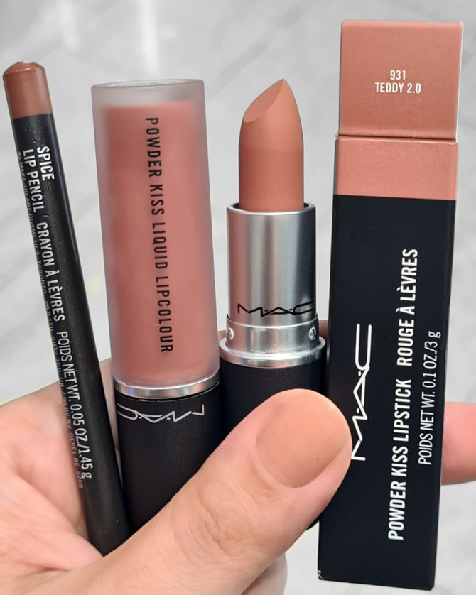 25 Mac Lipstick Swatches 2022 –MacPowderKiss lipstick in Teddy2.0