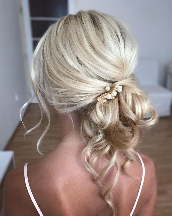 40 Beautiful Updo Hairstyles For 2022 : Trendy Messy Low Bun