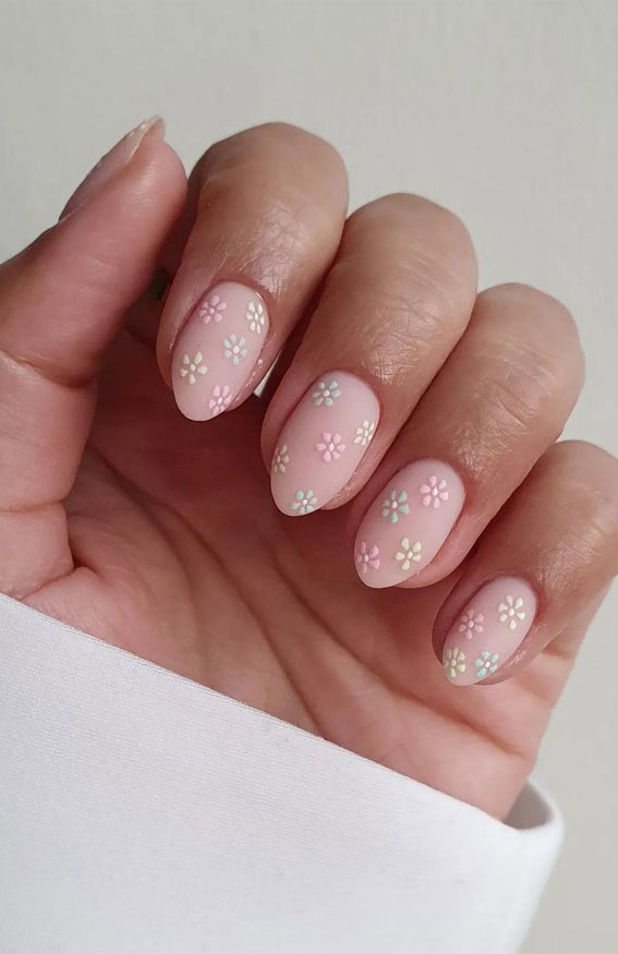 45 Trendy Spring Nails That’ll See Everywhere : Ditsy Floral Matte Nails