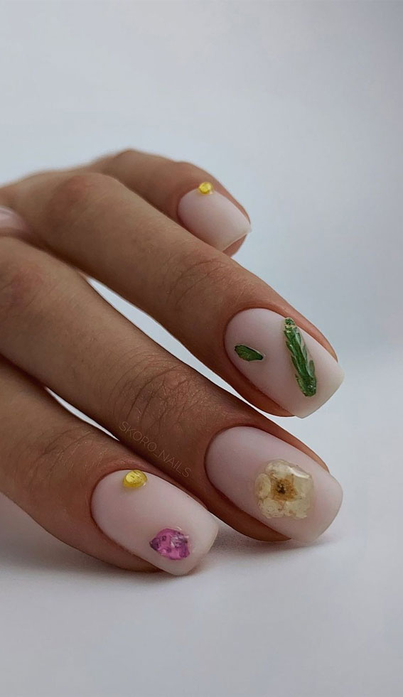 45 Trendy Spring Nails That’ll See Everywhere : Embellished Flower Matte Nails