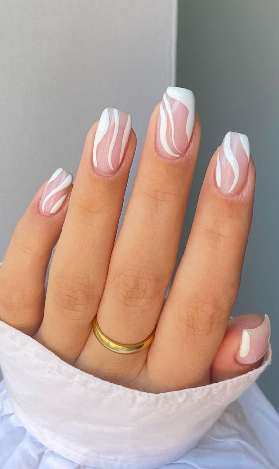 white swirl nails, short nails, spring nails 2022