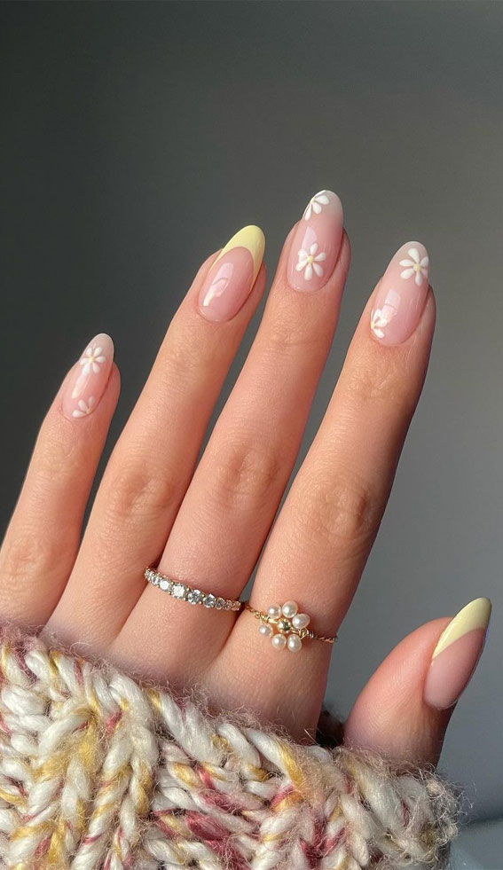 yellow french tips, daisy nails, spring nails 2022