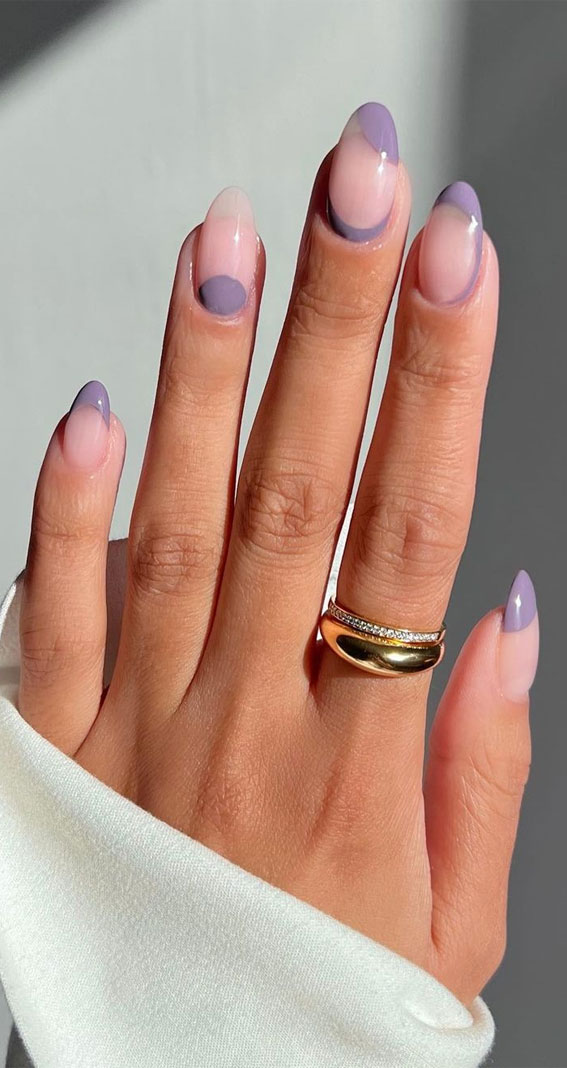 45 Trendy Spring Nails That’ll See Everywhere : Abstract Nail Art