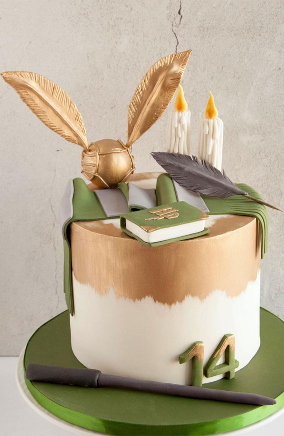 30 Harry Potter Birthday Cake Ideas : Gold and Green Themed Harry Potter Cake