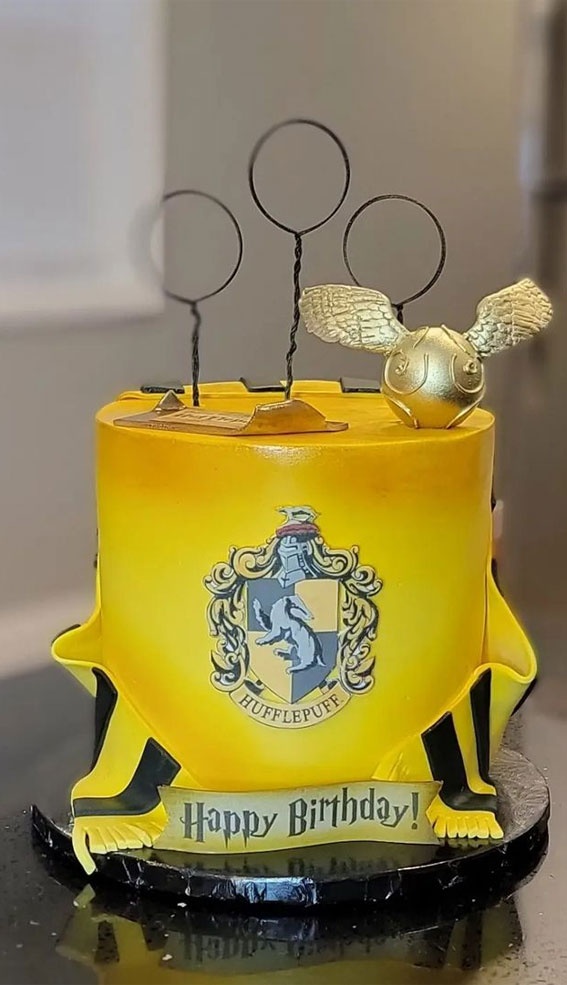 30 Harry Potter Birthday Cake Ideas : Hufflepuff Themed Cake