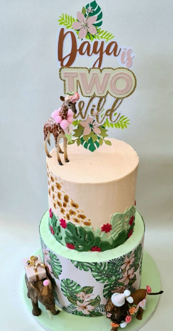 34 Two Wild Birthday Cake Ideas : Tropical Leave Print Three Tiers