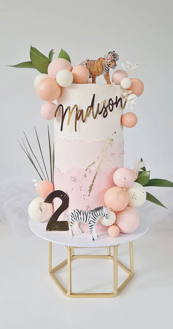 34 Two Wild Birthday Cake Ideas : Ombre Pink Cake
