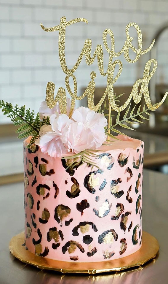 34 Two Wild Birthday Cake Ideas : Pink Leopard Print Cake