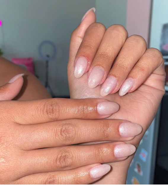 35 Hailey Bieber Pearl Nails : Shimmery Glazed Donut Nails