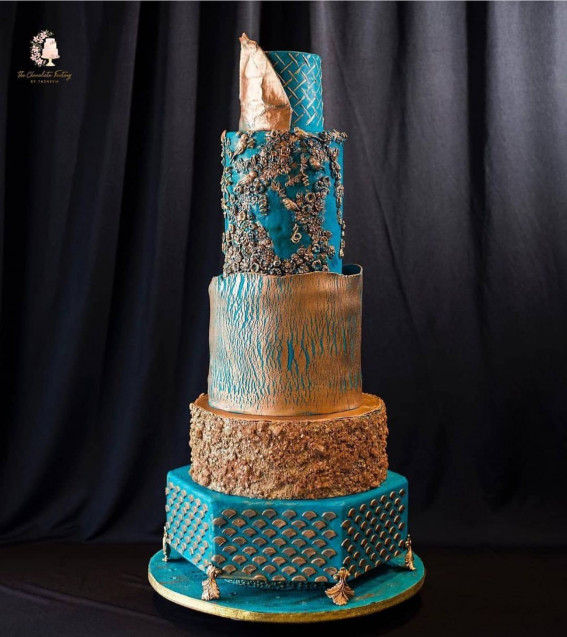 50 Wedding Cake Ideas for 2022 : Gold and Teal Elegant Cake