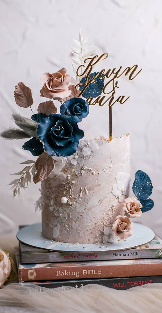 50 Wedding Cake Ideas for 2022 : Elegant Cake with Dark Roses