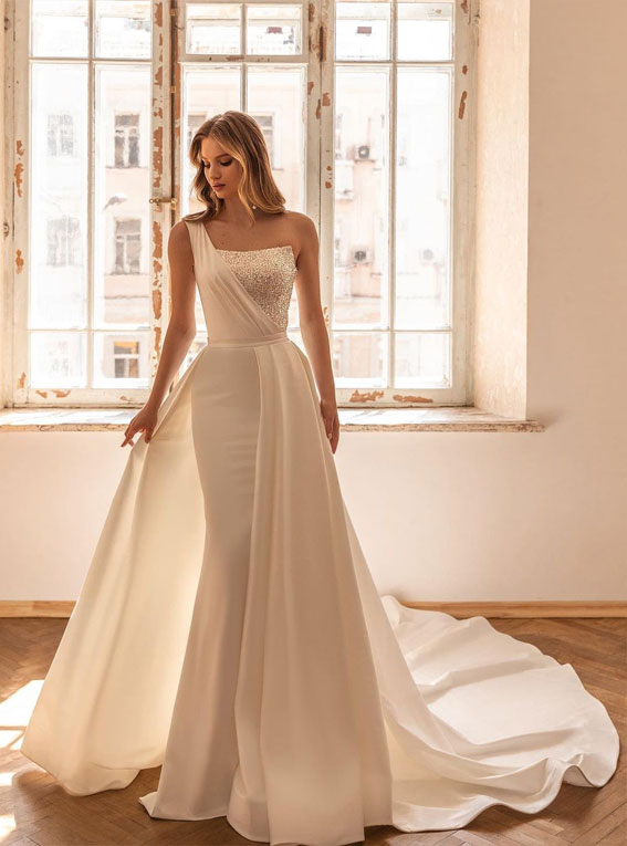 50 Gorgeous Wedding Dresses for 2022 : One Shoulder + Detachable Skirt