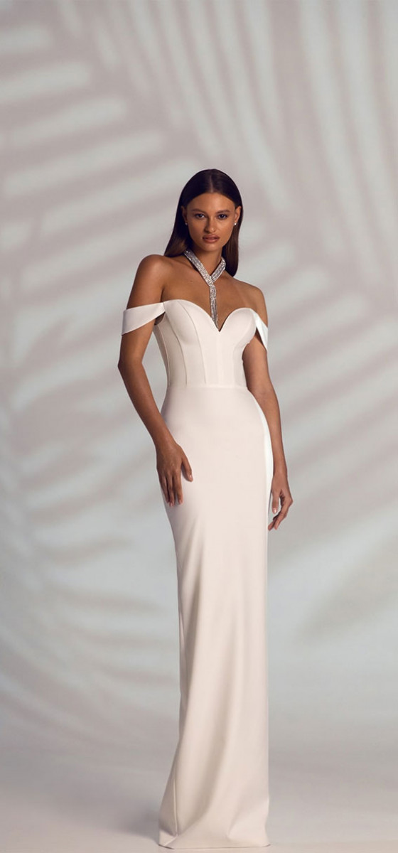 50 Gorgeous Wedding Dresses for 2022 : Sheath dress with sweetheart neckline