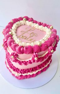 40 Best Lambeth Cake Ideas : Pink heart Lambeth cake