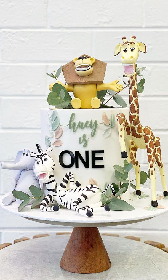 40 Cute First Birthday Cakes in 2022 : Wild One Birthday Cake