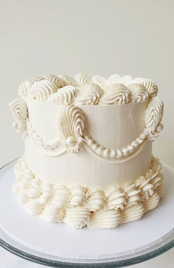 40 Best Lambeth Cake Ideas : 6inch white chocolate buttercream