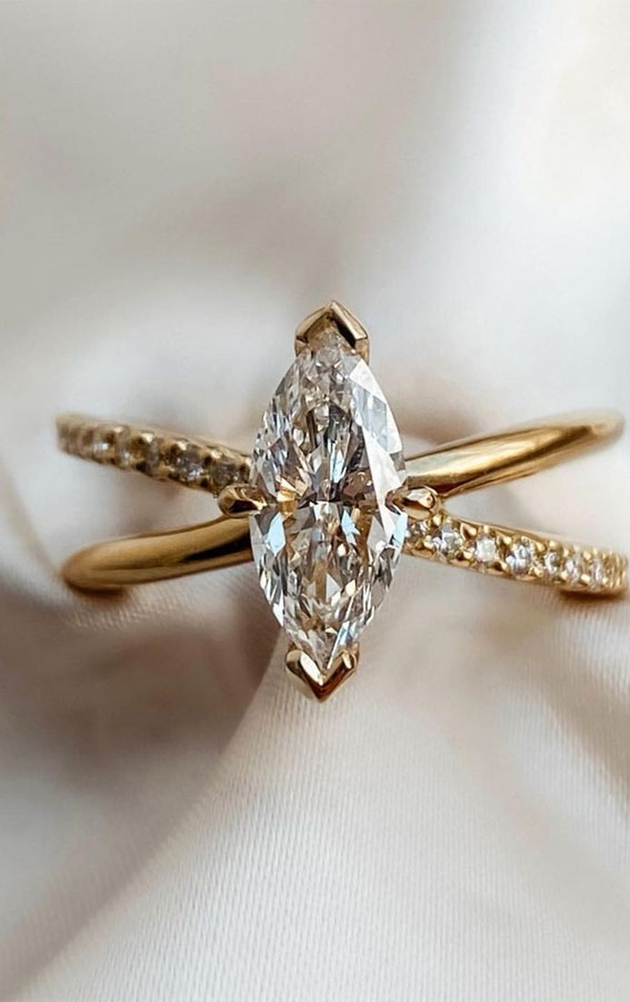 50 Stunning Engagement Rings in 2022 : Marquise centre diamond