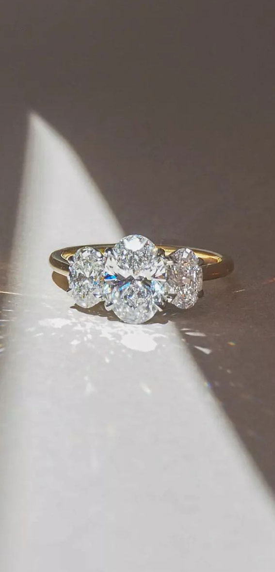 50 Stunning Engagement Rings in 2022 : Two-Tone Oval Trio