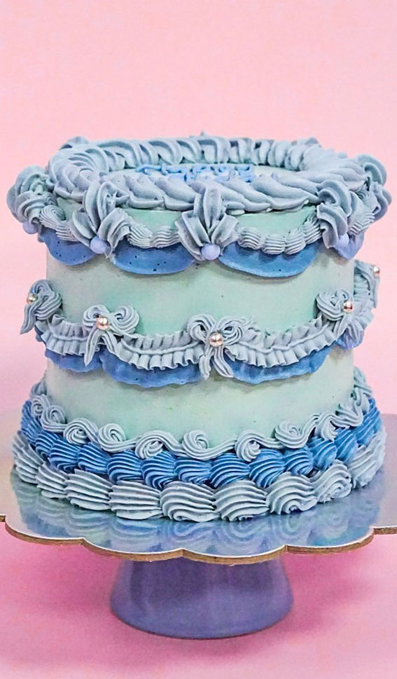 40 Best Lambeth Cake Ideas : Cinderella vibes