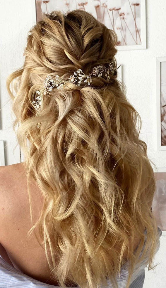57 Different Wedding Hairstyles For Any Length : Elegant Half Up