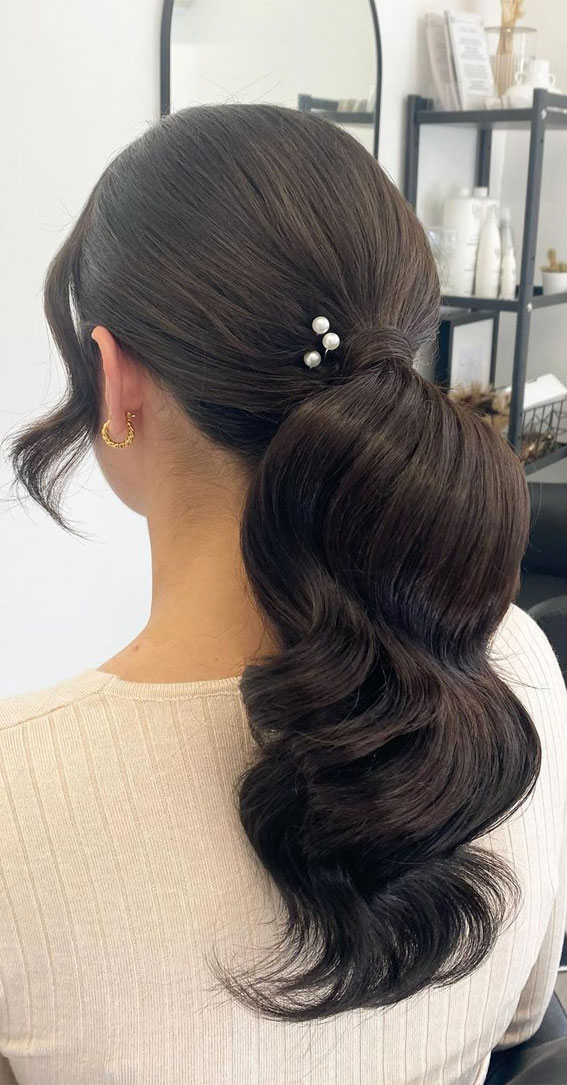 57 Different Wedding Hairstyles For Any Length : Sleek Glam Wavy Pony