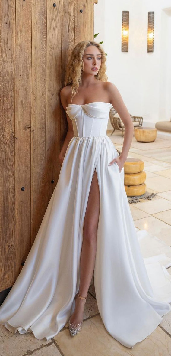 50 Breathtaking Wedding Dresses in 2022 : Simple Sweetheart Wedding Dress