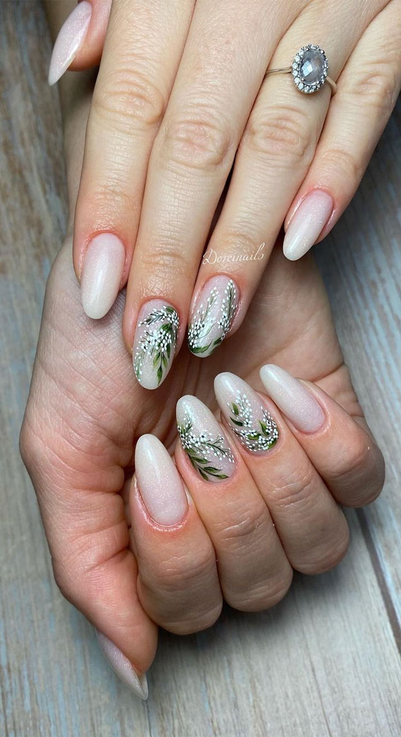 70+ Wedding Nails For Brides : Pretty Flower Almond Ombre Nails
