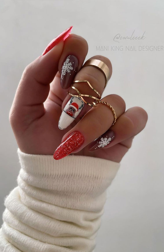 50+ Best Festive Christmas Nails : Reindeer, Snowflake & Red Nails