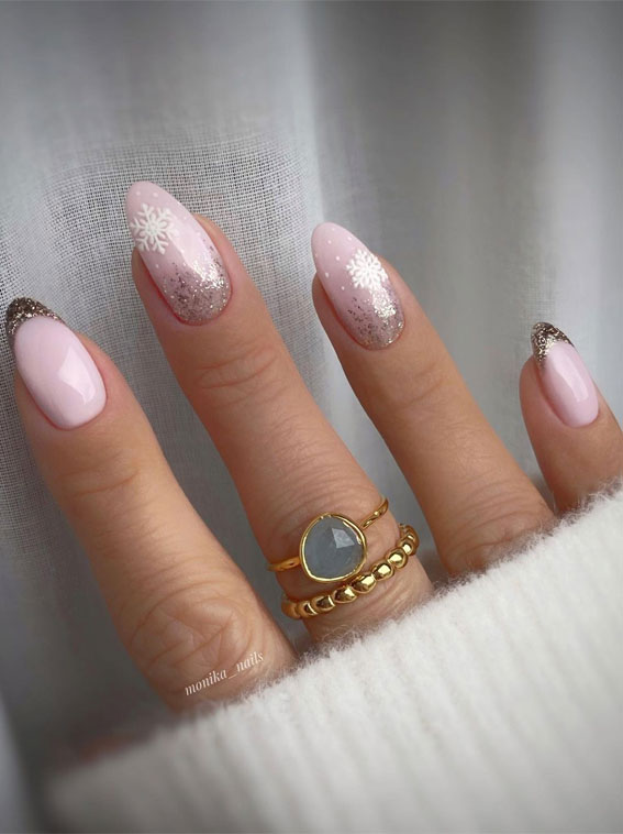 50+ Best Festive Christmas Nails : Glitter French & Ombre Glitter Cuff Nails 