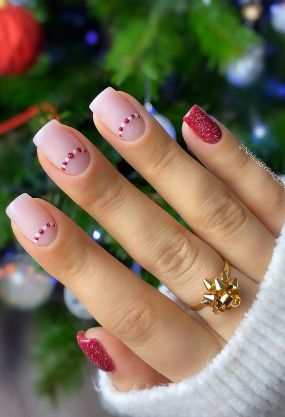50+ Best Festive Christmas Nails : Red & White Candy Cane Short Nails