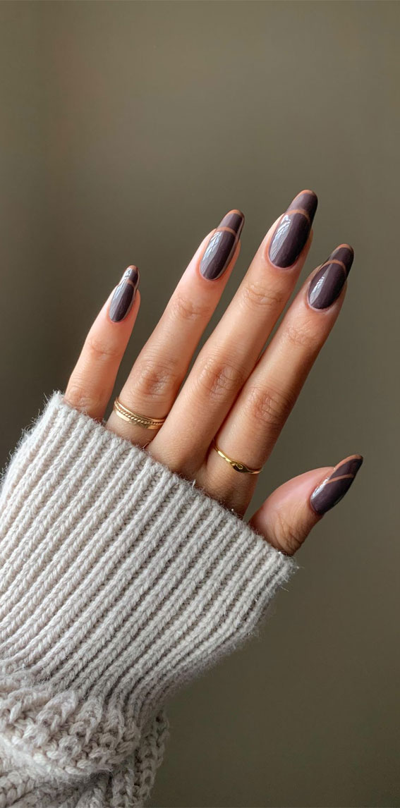25 Beautiful November Nail Ideas : Chocolate Outline French Nails