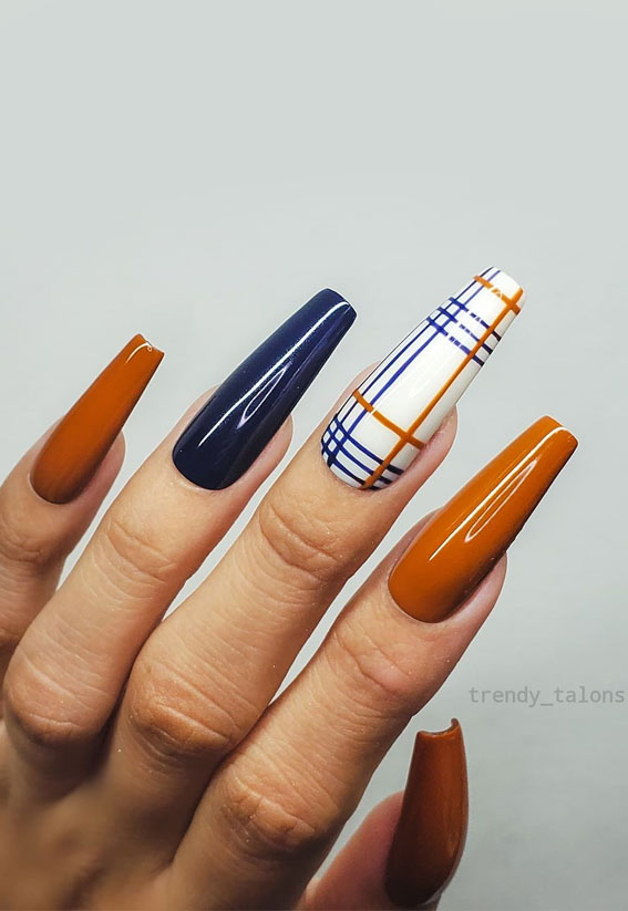 Top 25 Best Navy Blue Nail Design Ideas (2023 Update)  Blue glitter nails,  Blue nail designs, Navy blue nails