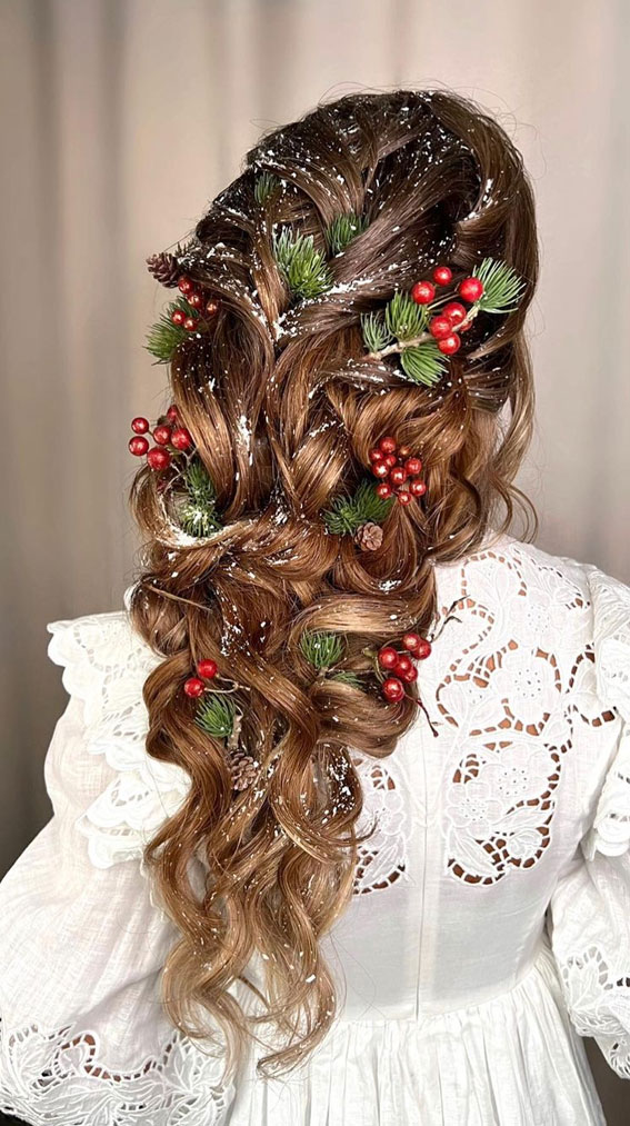 christmas hair, holiday hair ideas, festive hair ideas, christmas hair ideas, ponytail, half up christmas, new year eve hair ideas
