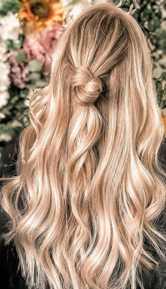 20+ Beautiful Hairstyles to wear in the festive season : Half Up Knot